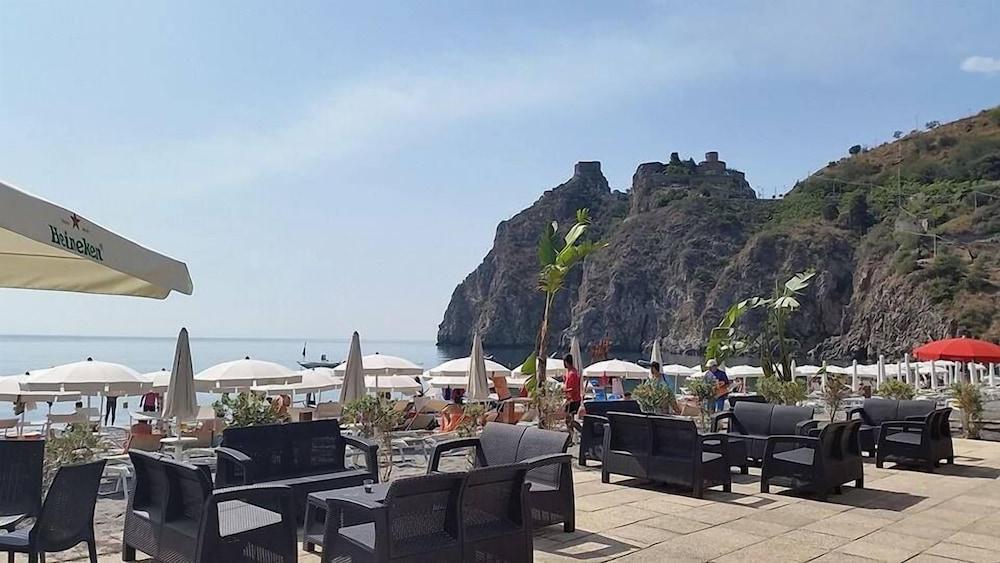 Elihotel SantʼAlessio Siculo Zewnętrze zdjęcie