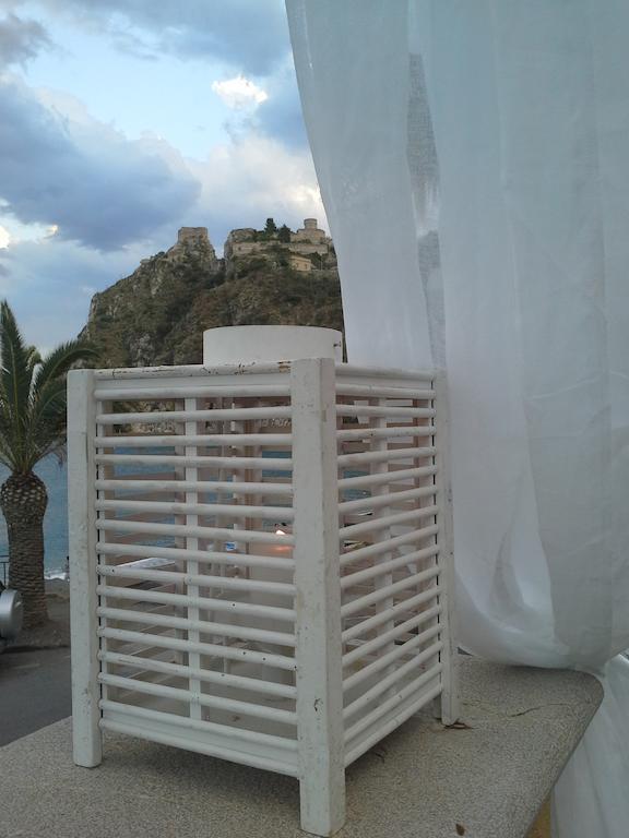 Elihotel SantʼAlessio Siculo Zewnętrze zdjęcie